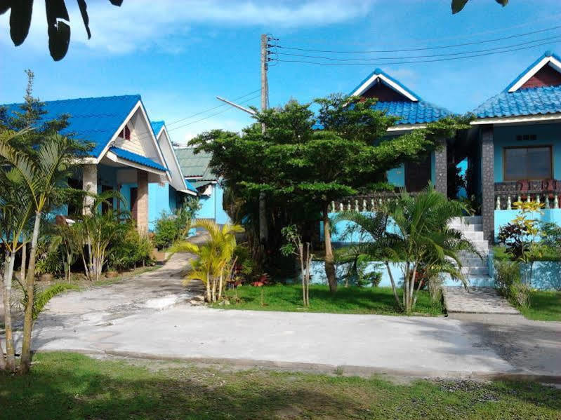 Wangwaree Resort Nai Yang Beach Extérieur photo