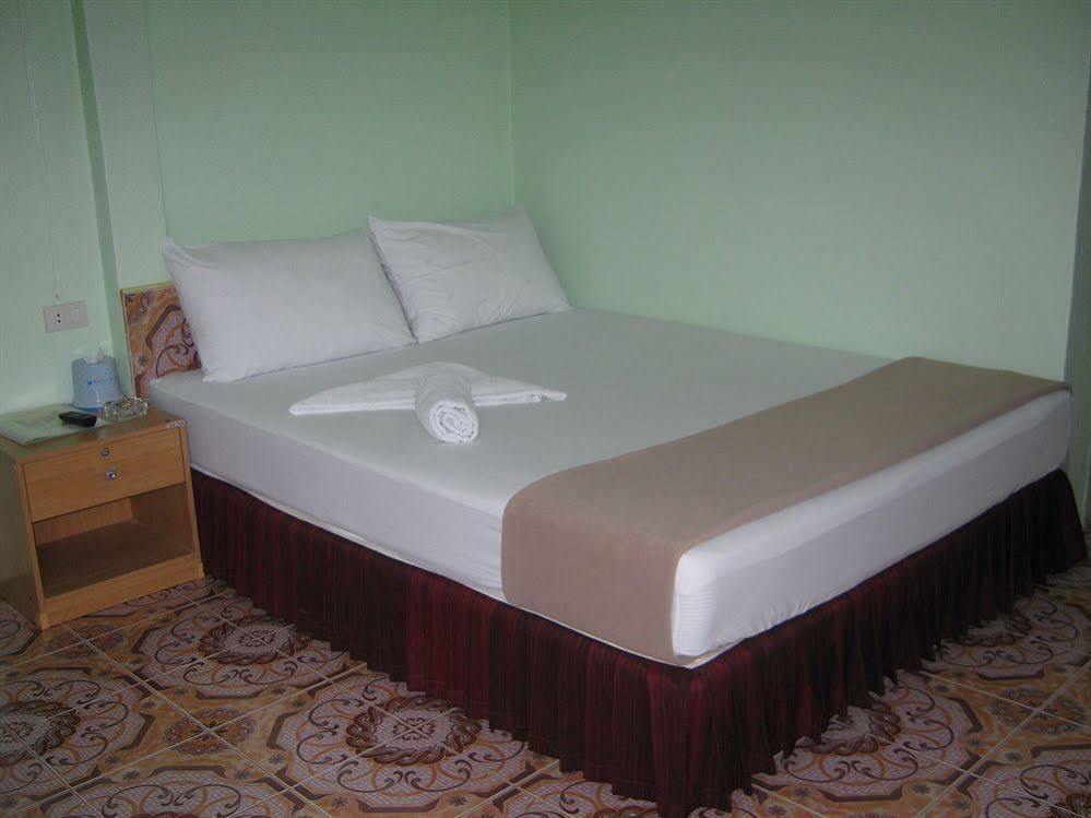 Wangwaree Resort Nai Yang Beach Extérieur photo