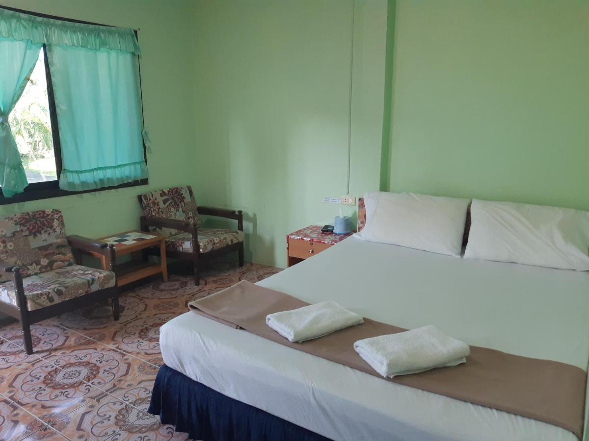 Wangwaree Resort Nai Yang Beach Extérieur photo